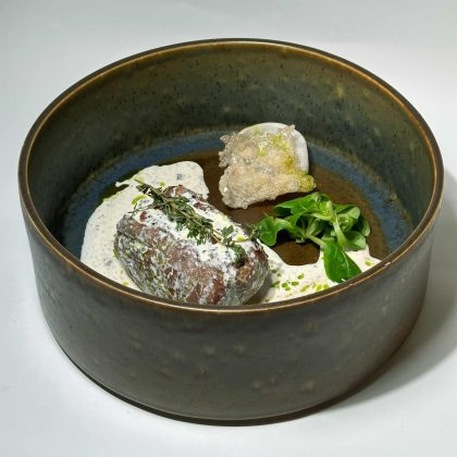 Gatime gourmet e shërbyer në restorantin e Flumen Park